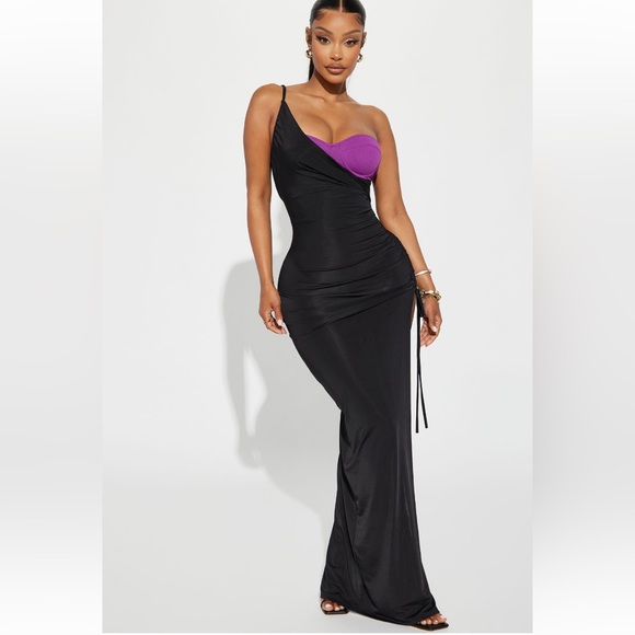 Dresses & Skirts - New Inventory 🔥Let Me Ruffle Your Feathers Maxi Dress🔥